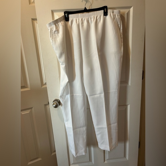 Blair 26W Women's White Elastic Pants 100% Polyester 2 Pockets NWOT - Picture 1 of 5